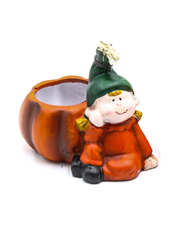 FIGURA KASPÓVAL 2/24 15x10x12-5 CM 2 FÉLE