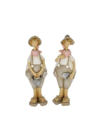 Fiú kertésznadrágban vödörrel- ásóval álló poly 4x3x12 cm DD67254