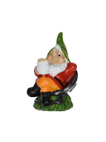 Törpe söröskorsóval ülő poly 4-1x4x6-8cm zöld-piros SSS